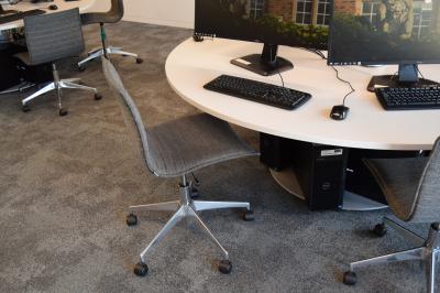 Photograph of 100 / 5011 (Computer Workstation) at the University of Southampton (thumbnail).