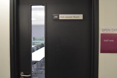 Photograph of Boldrewood 177 / 2011 (L/R 1) at the University of Southampton (thumbnail).