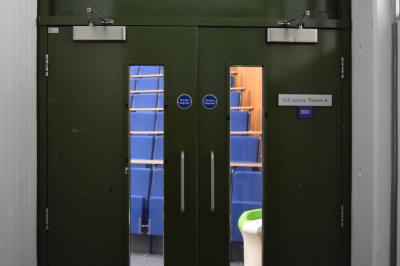 Photograph of Lecture Theatre A at the University of Southampton (thumbnail).