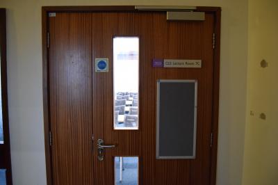 Photograph of Seminar Room 7C at the University of Southampton (thumbnail).