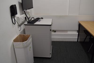 Photograph of Seminar Room J at the University of Southampton (thumbnail).