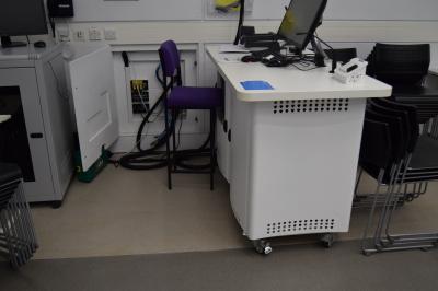 Photograph of WSA 63L Westside Lecture Theatre/1011 at the University of Southampton (thumbnail).
