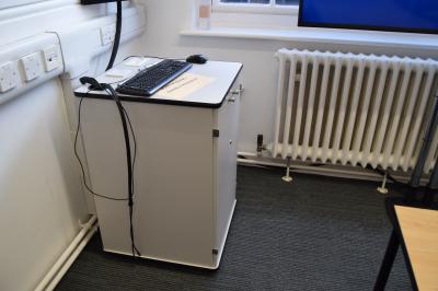 Photograph of Avenue 65 / 1157 at the University of Southampton (thumbnail).