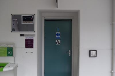 Photograph of Lecture Theatre C at the University of Southampton (thumbnail).