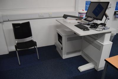 Photograph of Seminar Room at the University of Southampton (thumbnail).