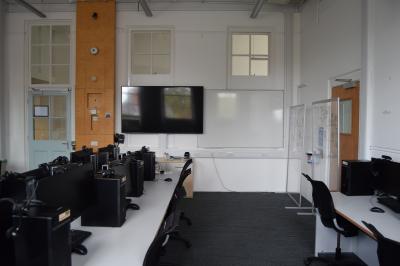 Photograph of 65/2131 at the University of Southampton (thumbnail).