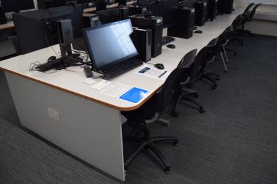 Photograph of 65/2141 at the University of Southampton (thumbnail).