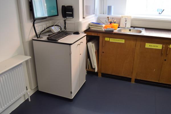 Photograph of 34 / 3011 at the University of Southampton (thumbnail).