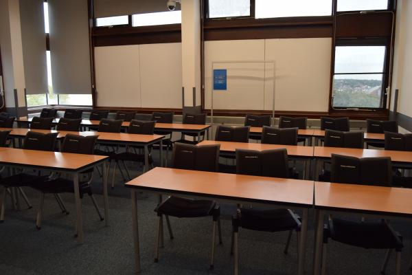 Photograph of 54 / 10037 (10B) at the University of Southampton (thumbnail).