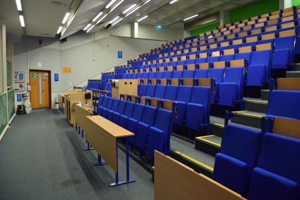 Photograph of 54 / 4011 (L/T 4A) at the University of Southampton (thumbnail).