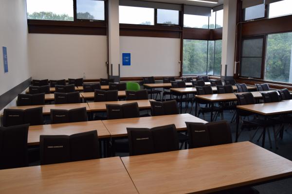 Photograph of 54 / 7033 (7C) at the University of Southampton (thumbnail).