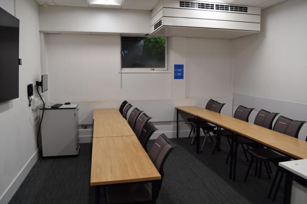 Photograph of 58 / 1037 (S/R K) at the University of Southampton (thumbnail).