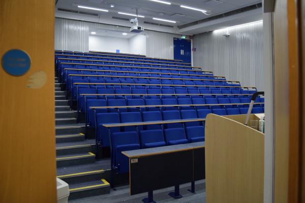 Photograph of 58 / 1067 (L/T) at the University of Southampton (thumbnail).
