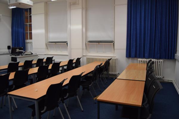 Photograph of Avenue 65 / 1093 at the University of Southampton (thumbnail).