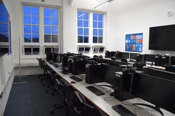 Photograph of 65 / 2143 at the University of Southampton (thumbnail).